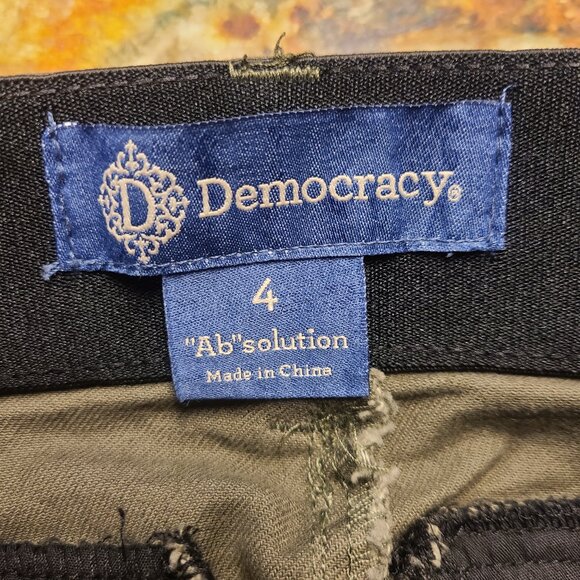 Democracy "Ab"solution Woven Women's Capris, Size 4, Excellent Condition - Picture 3 of 9